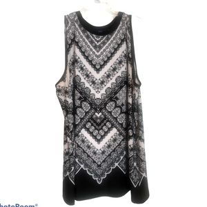 Women’s tank by Apt. 9